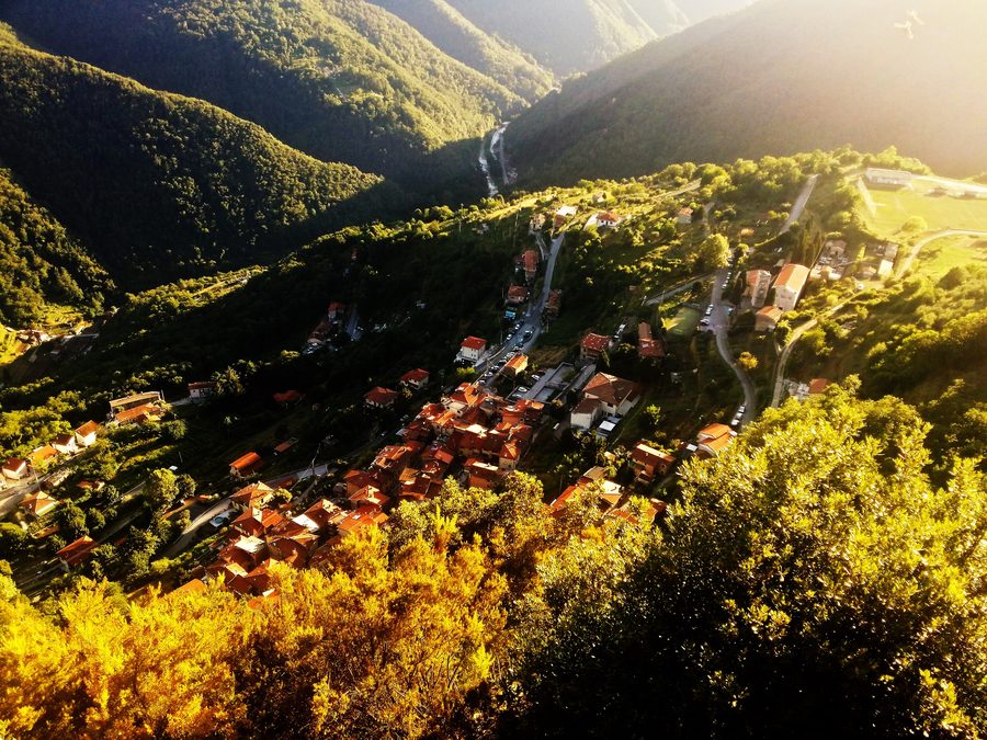 Blick auf die Versilia-Küste und die Apuanischen Alpen